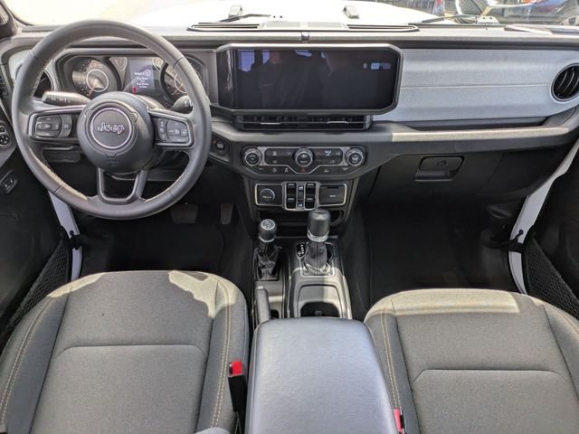 Used 2025 White Jeep Sport S image 15