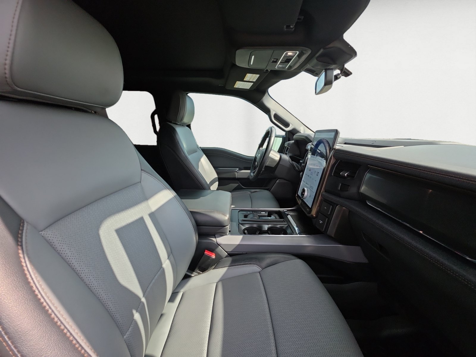 Used 2024 Blue Ford Lariat image 15