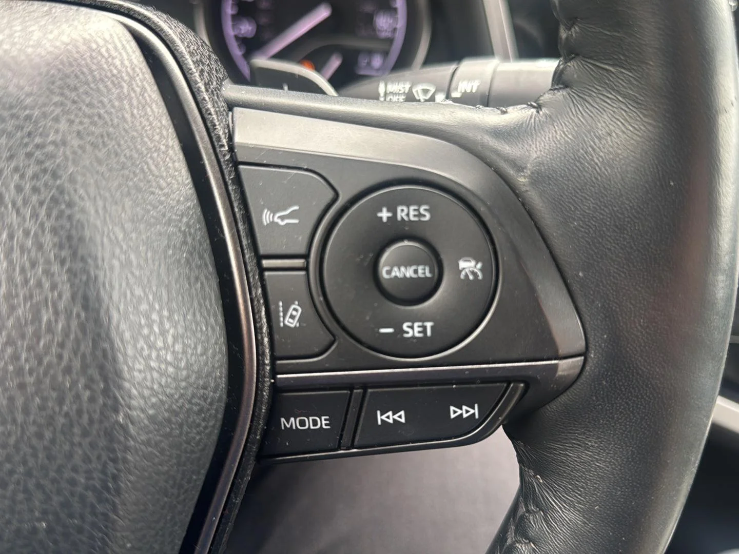 Used 2022 Celestial Silver Metallic Toyota SE image 18