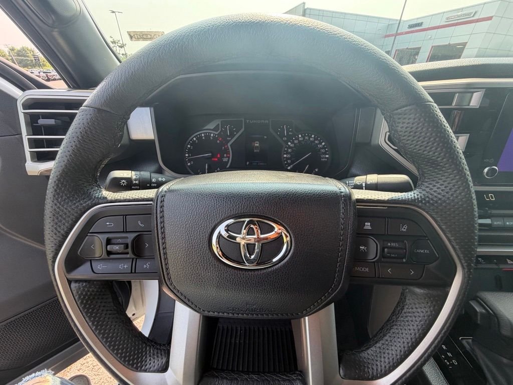Used 2025 White Toyota SR5 image 33