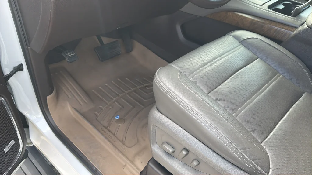 Used 2019 White GMC Denali image 12