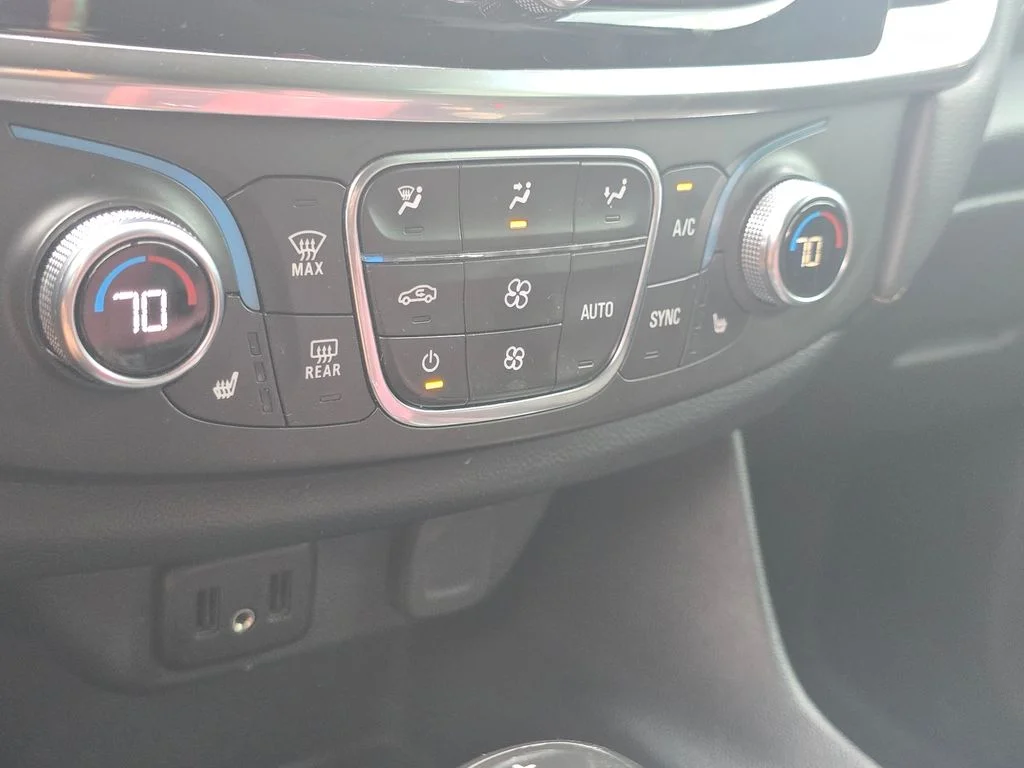 Used 2019 Red Chevrolet LT image 35