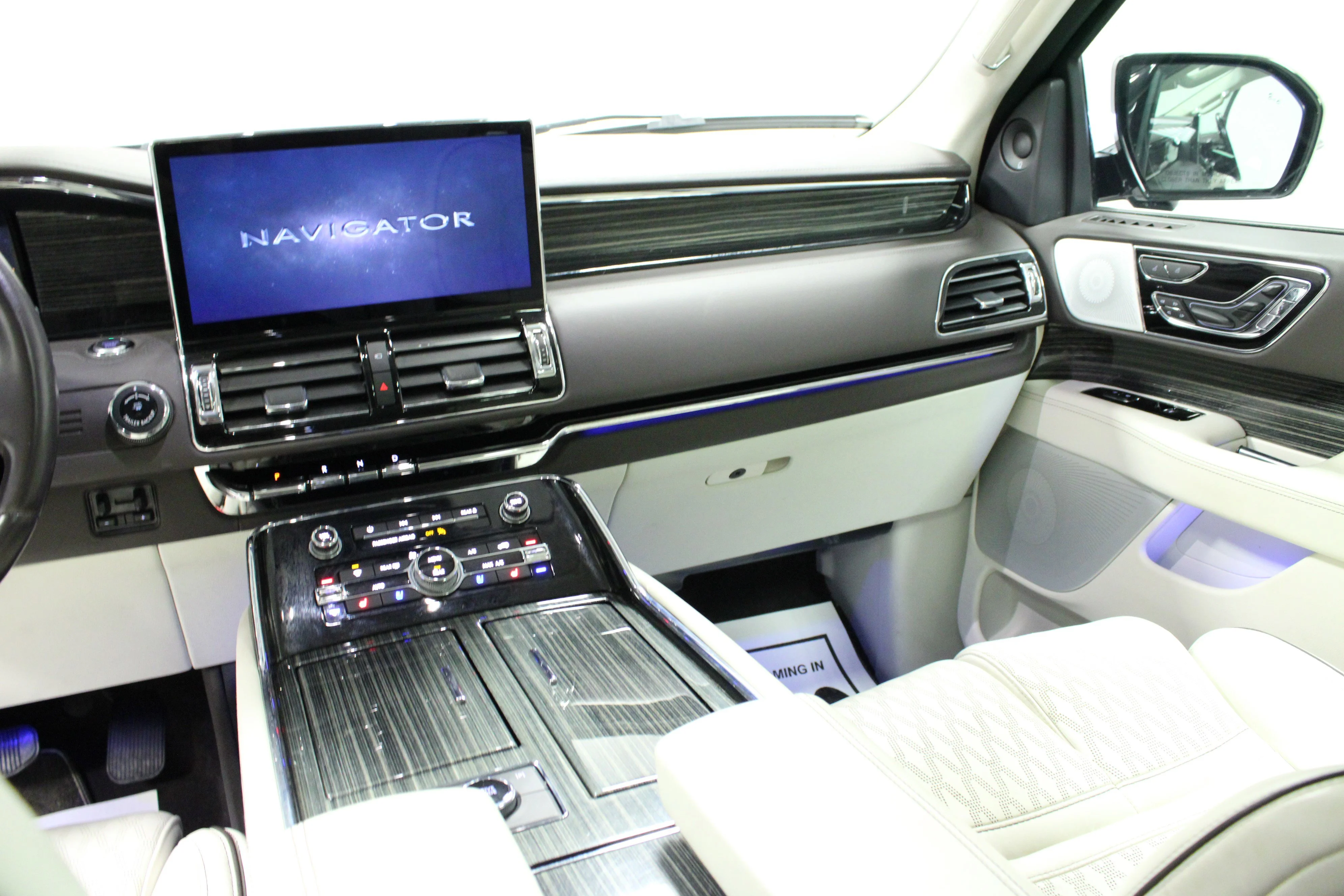 Used 2023 Black Metallic Lincoln Black Label image 20
