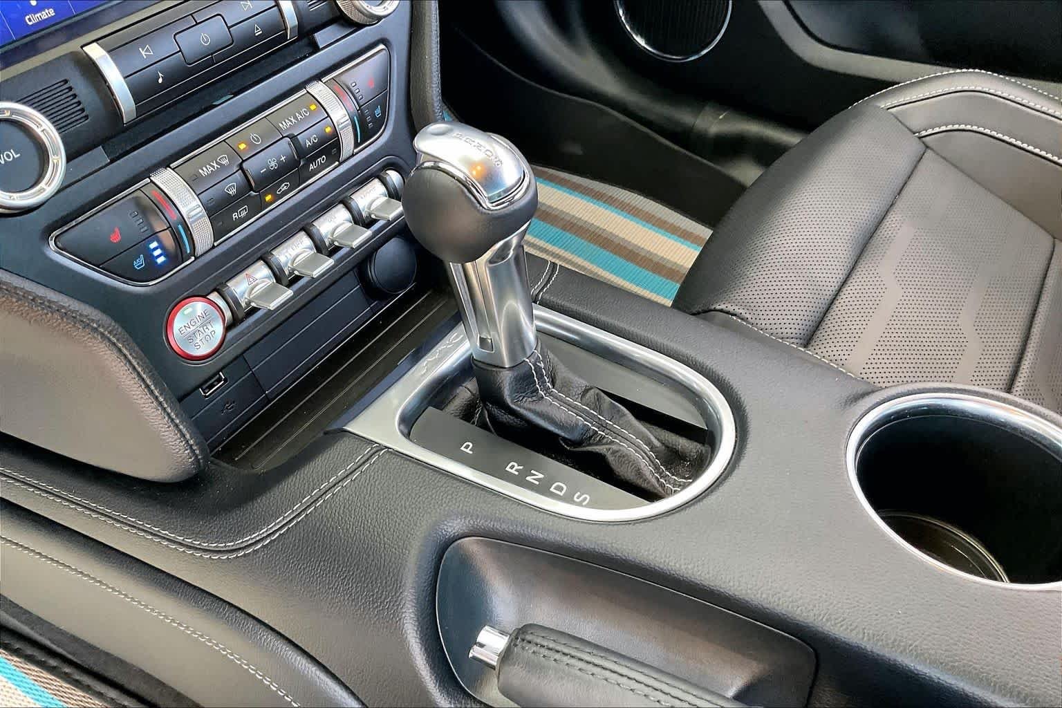 Used 2020 Oxford White Ford GT Premium image 16