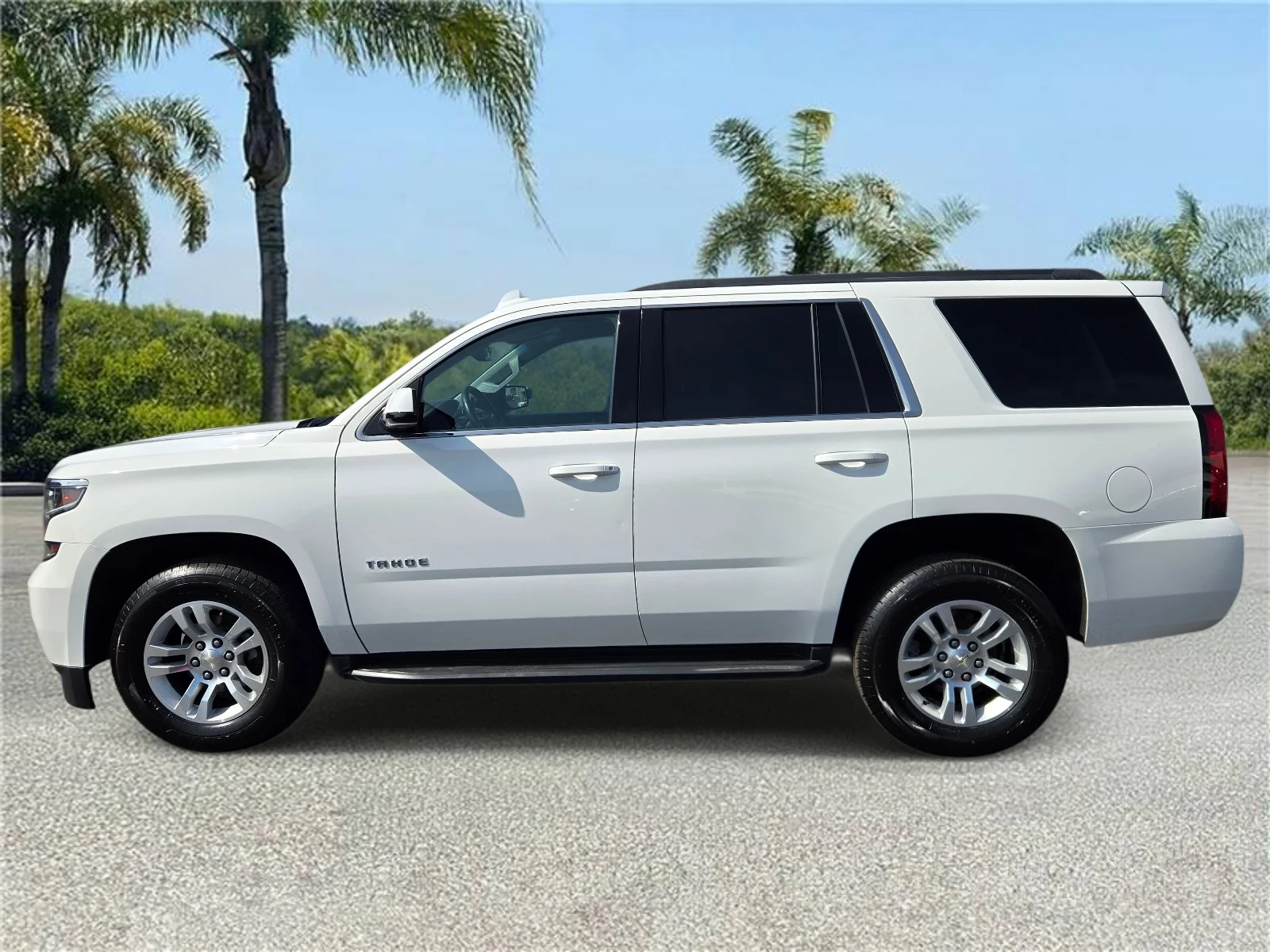 Used 2020 Summit White Chevrolet 2WD 4dr LS image 2