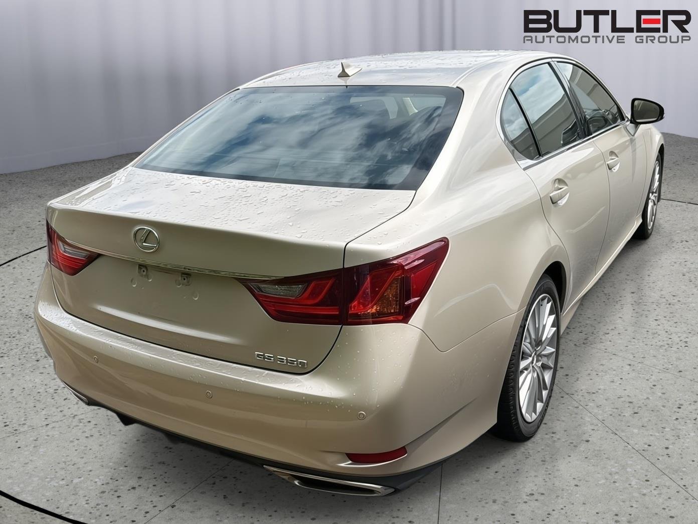 Used 2013 SATIN CASHMERE MET. Lexus 4dr Sdn RWD image 8