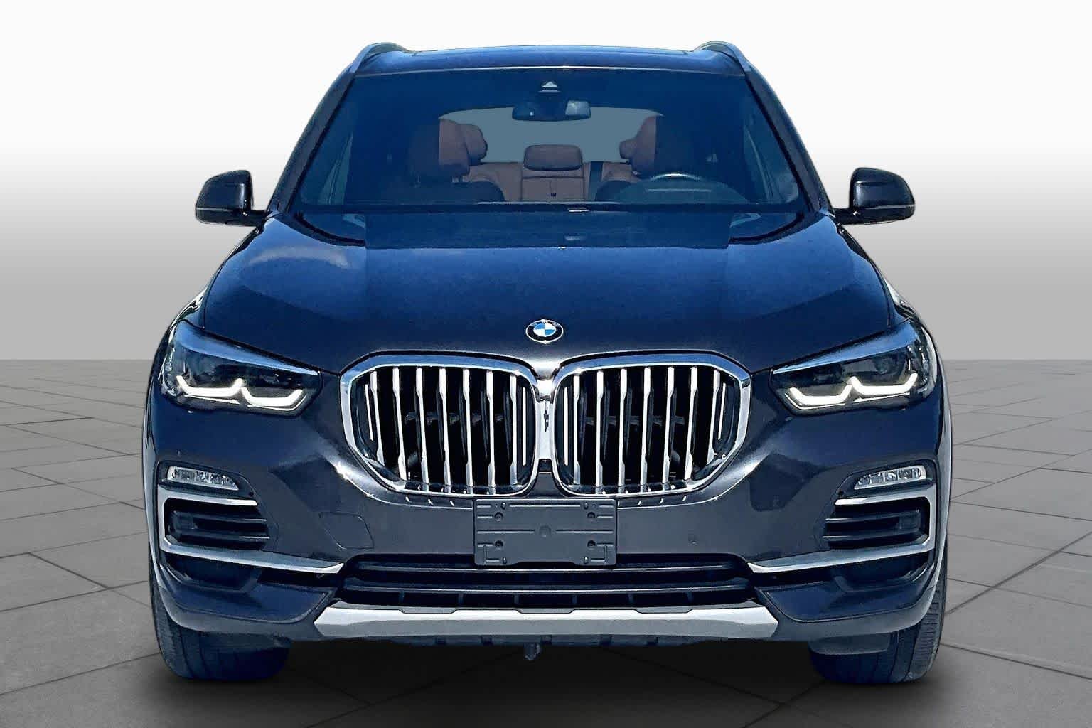 Used 2021 Dark Graphite Metallic BMW xDrive40i image 4