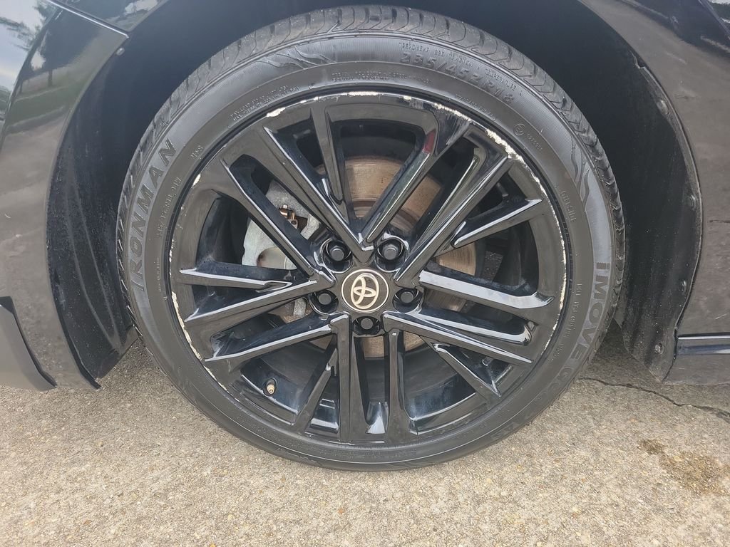 Used 2025  Toyota LE image 29