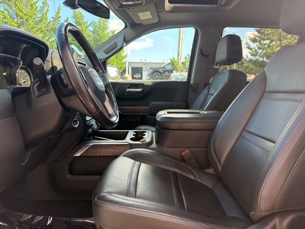 Used 2020 White GMC Denali image 14