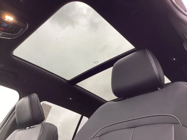 New 2026 Diamond Black Crystal Pearlcoat Jeep LIMITED RESERVE 4X4 image 21