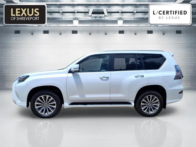 Used 2020 Starfire Pearl Lexus Luxury image 2