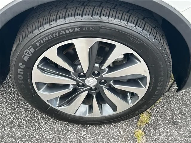 Used 2021 White Buick Preferred image 33