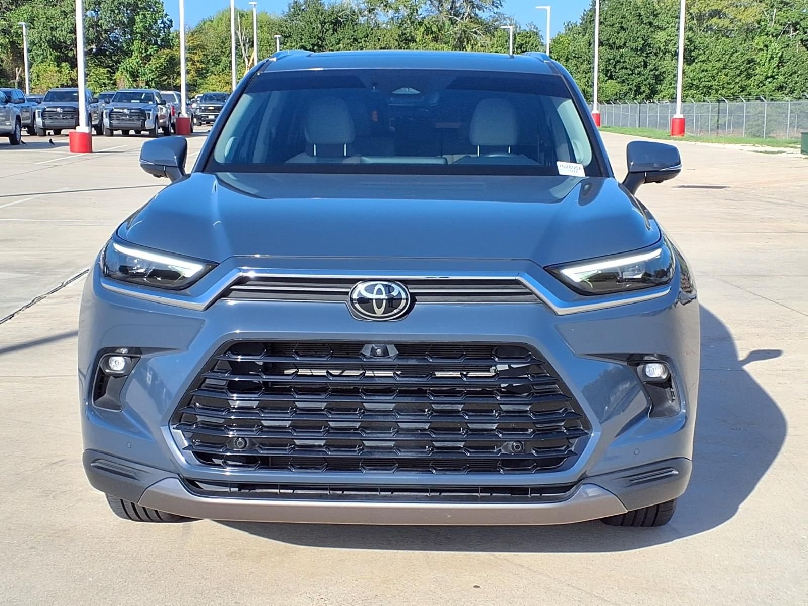 Certified Used 2025 Cloud Toyota Limited image 4