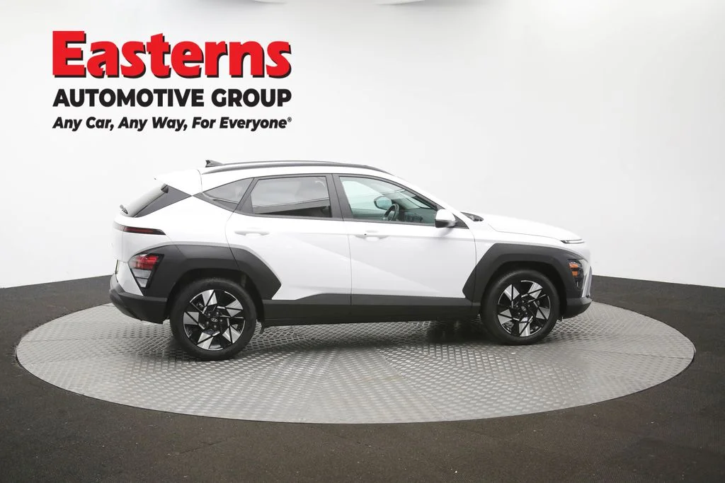 Used 2024 White Hyundai SEL image 43