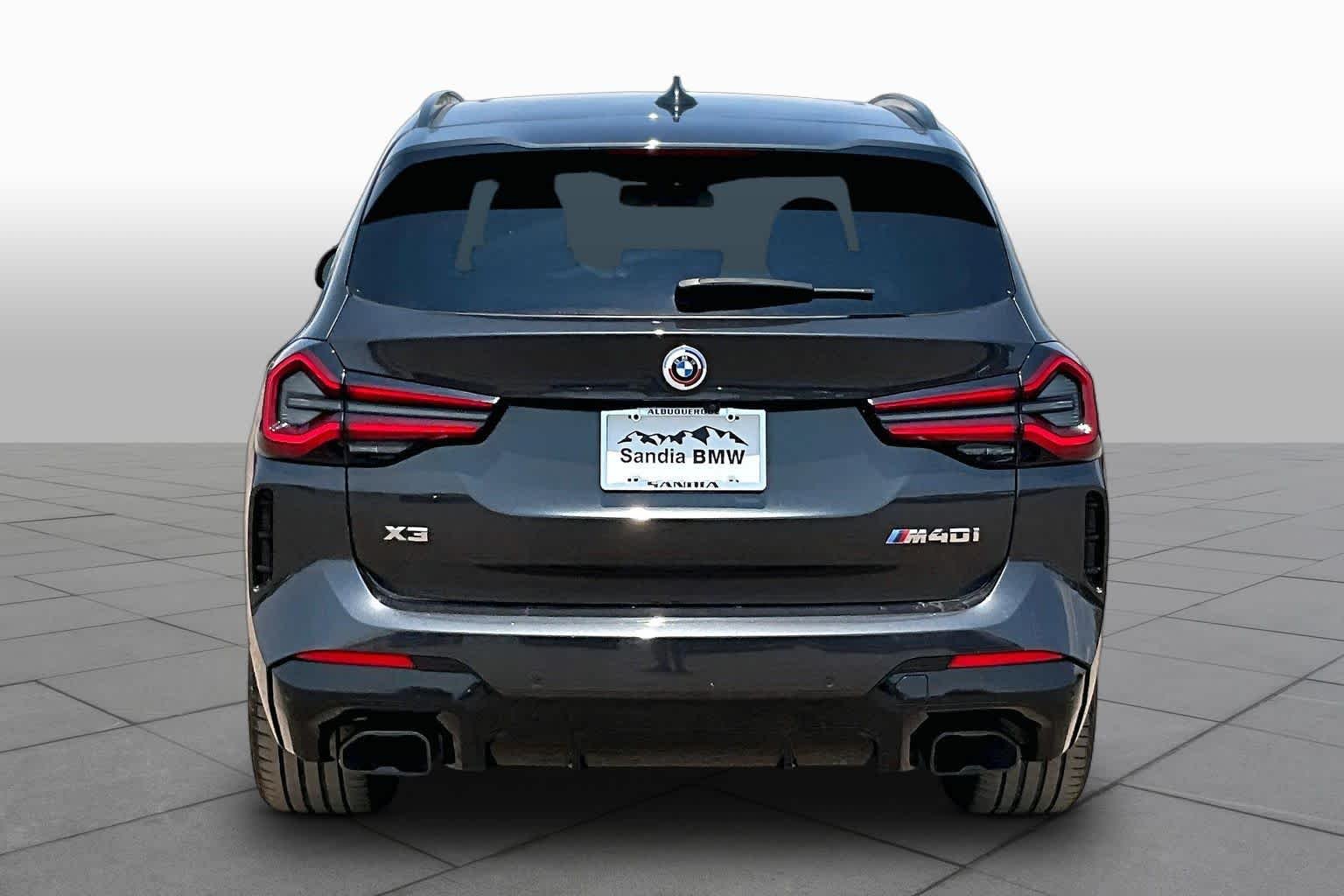 Used 2023 Dark Graphite Metallic BMW M40i image 4