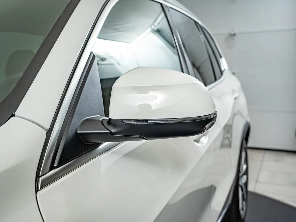 New 2026 Alpine White BMW xDrive40i image 9