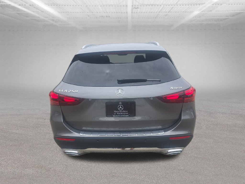 New 2026 Mountain Grey Metallic Mercedes-Benz GLA 250 image 4