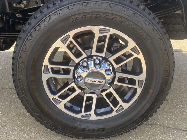 New 2026 Avalanche Ford Platinum image 8