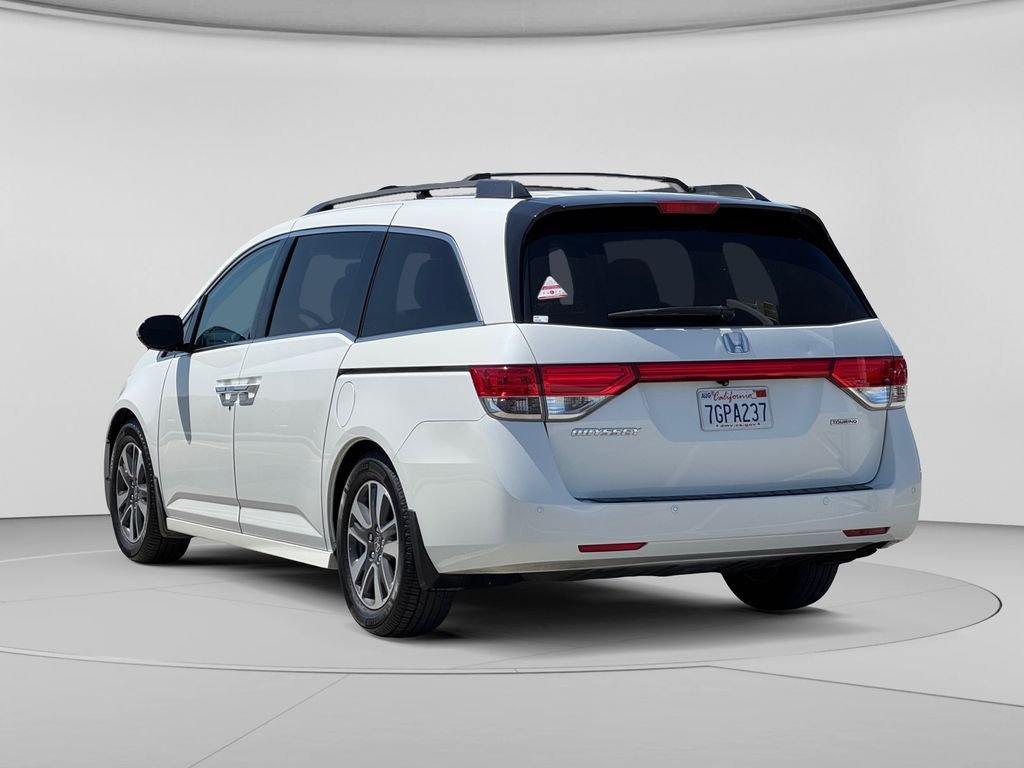 Used 2014 White Diamond Pearl Honda Touring image 17