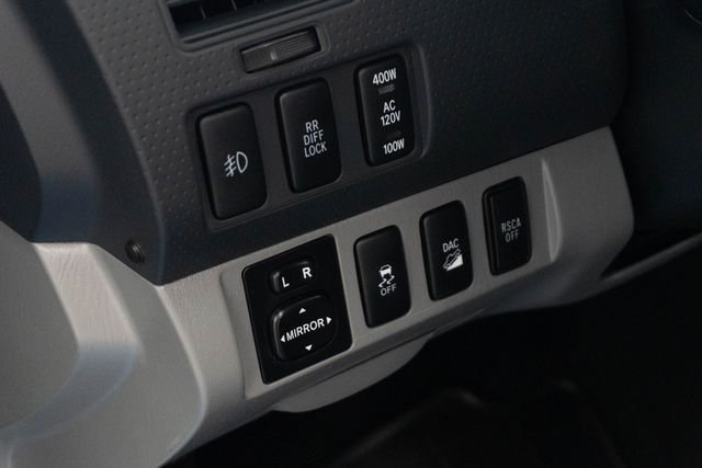 Used 2013 Gray Toyota Base image 6