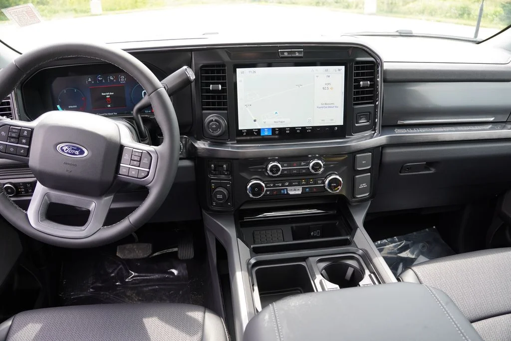 New 2026 Star White Metallic Tri-Coat Ford Lariat image 16