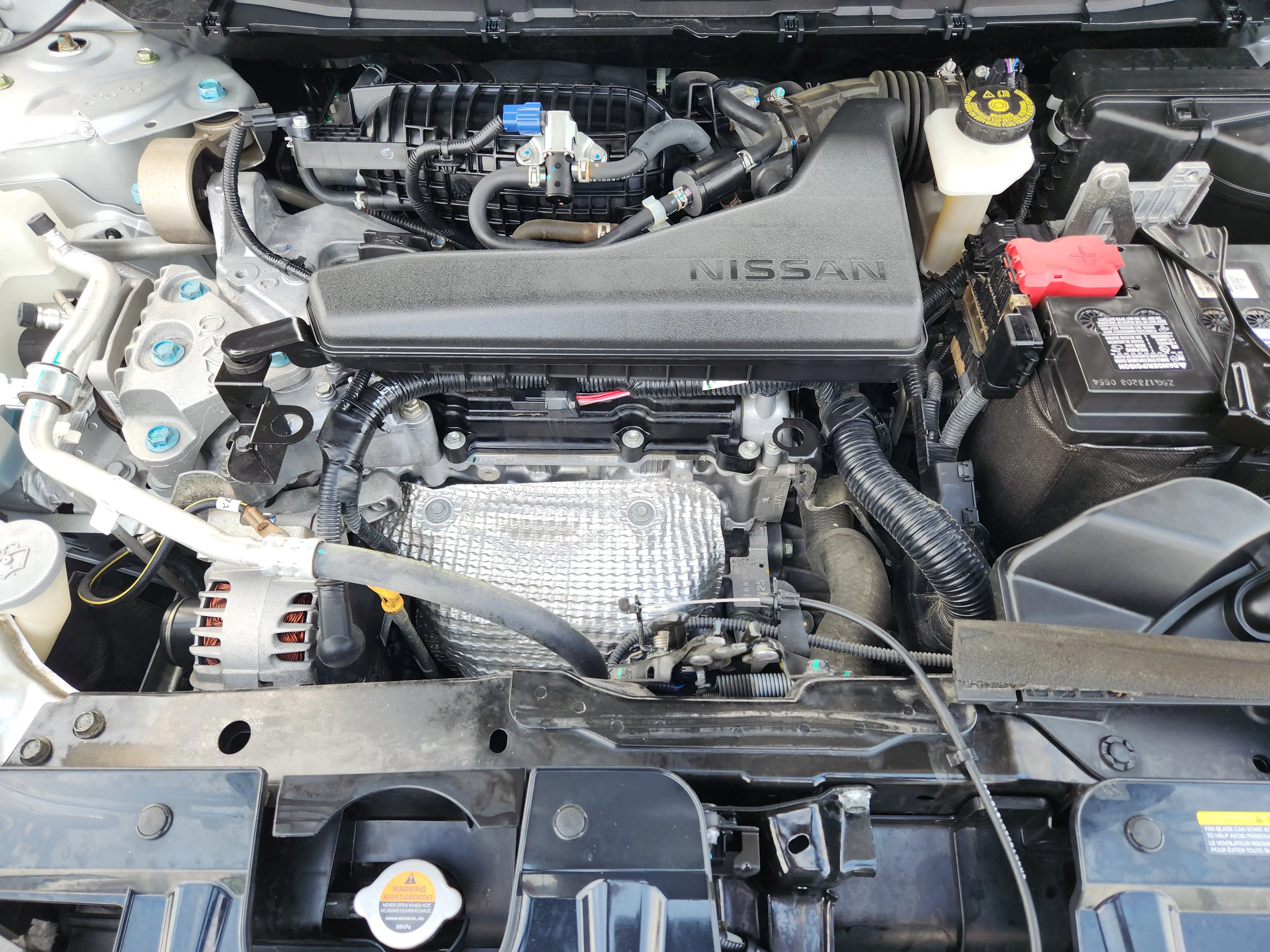 Used 2019 Brilliant Silver Metallic Nissan SV image 32