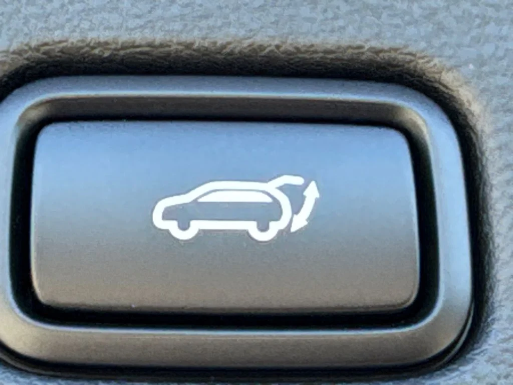 New 2026 Wolf Gray Kia X-Line image 19