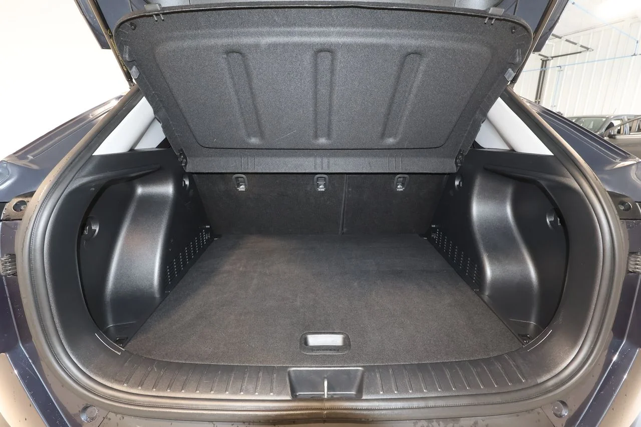 Used 2025 Blue Hyundai SEL image 24