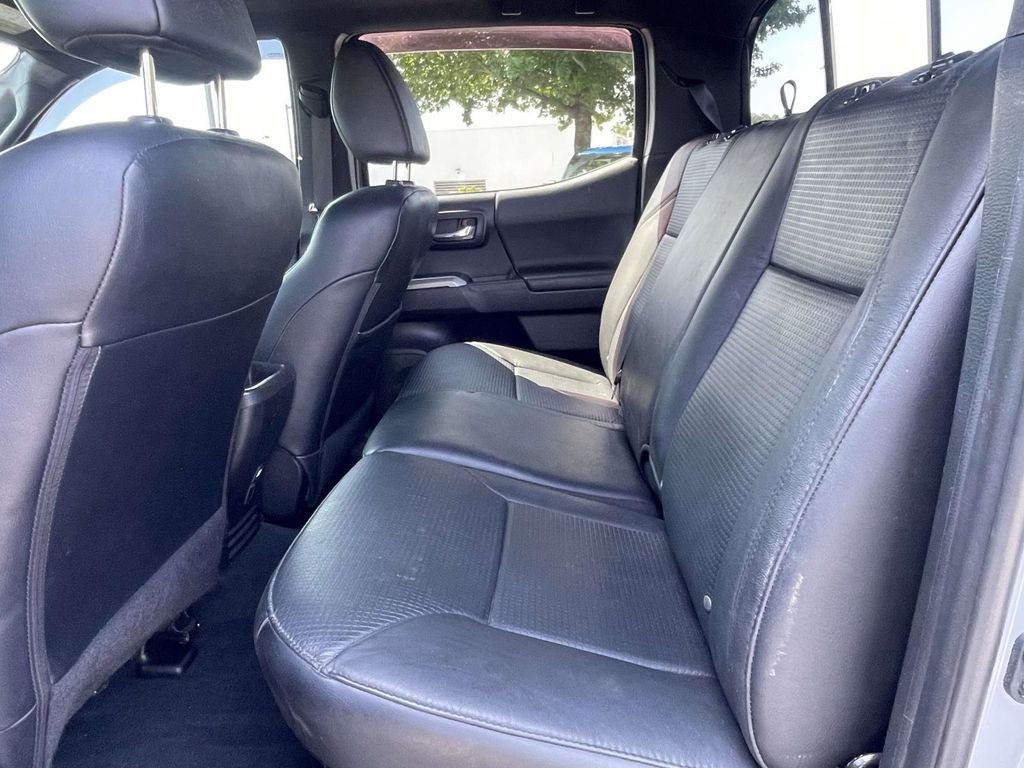 Used 2021  Toyota Limited image 14
