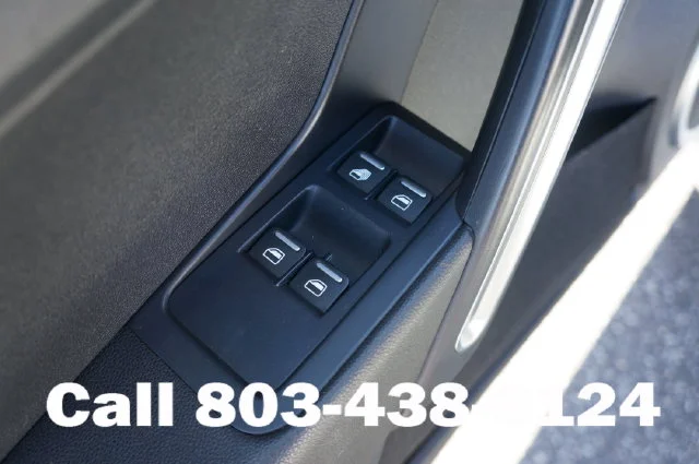Used 2013  Volkswagen 2.0 TSi image 6