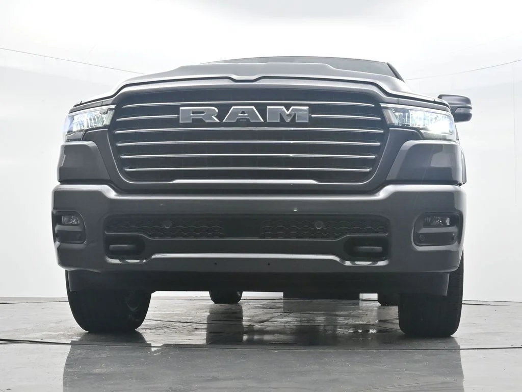 New 2026 Granite Crystal Metallic Clear-Coat Exterior Paint RAM Laramie image 33