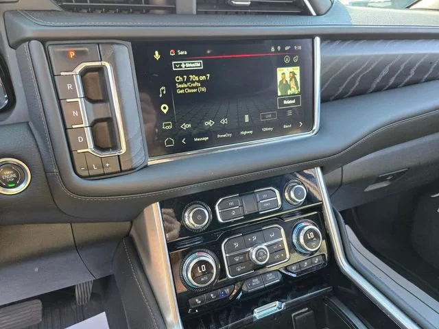 Used 2023 White Frost Tricoat GMC Denali image 26