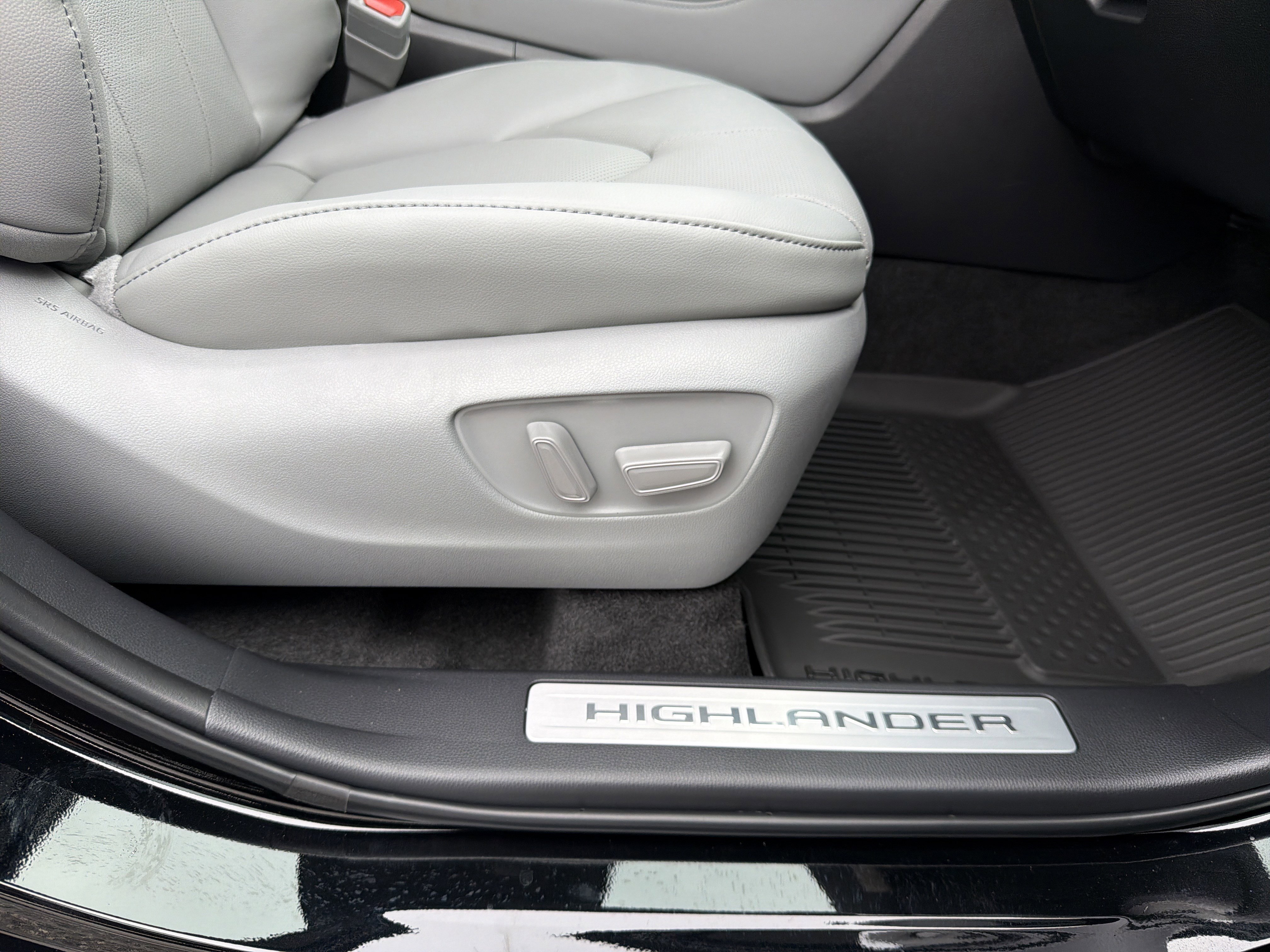 New 2026 Midnight Black Metallic Toyota Hybrid Limited image 16
