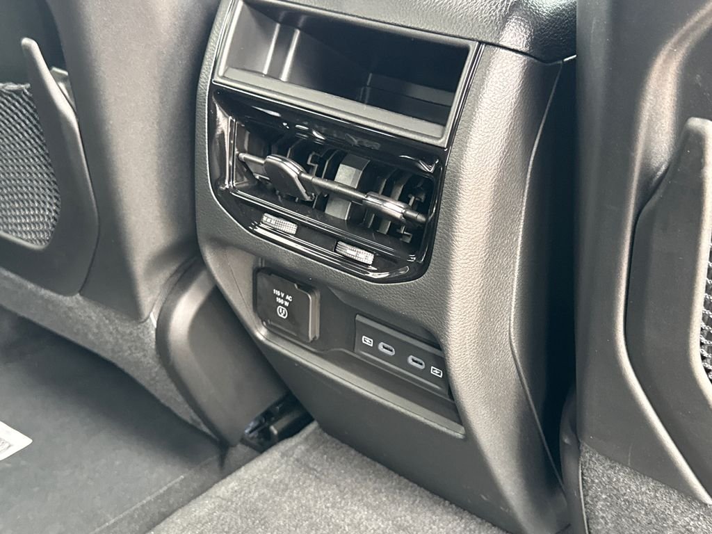 New 2027 Sting-Gray Clearcoat Jeep Laredo Altitude image 17