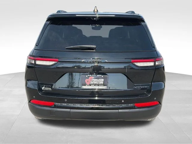 Used 2023 Black Jeep Limited image 6