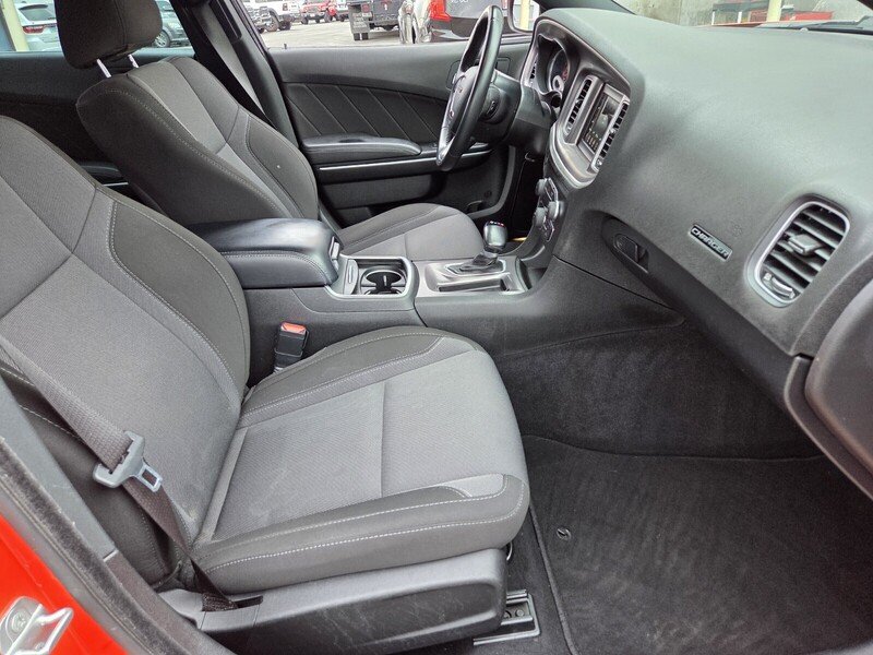 Used 2022 Orange Dodge SXT image 20