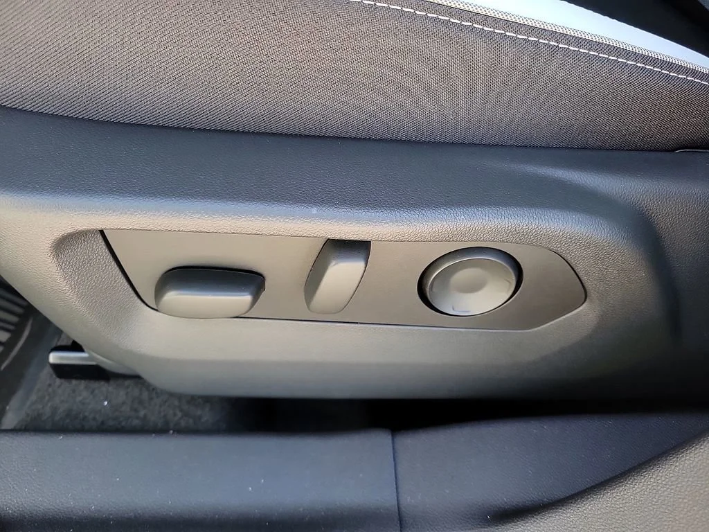 2026 Buick Envision Sport Touring - Photo 21