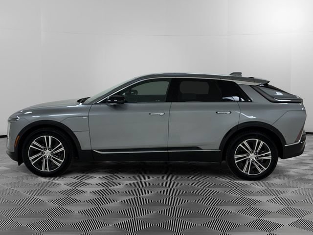 Used 2024 Cadillac LYRIQ Luxury 1 with VIN 1GYKPPRL9RZ139489 for sale in Urbandale, IA