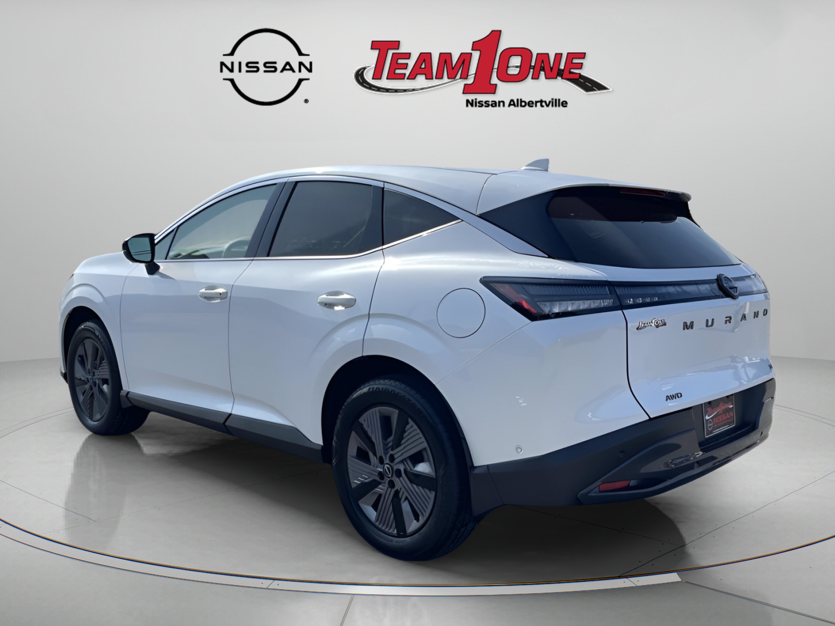 Used 2025 White Nissan SL image 5