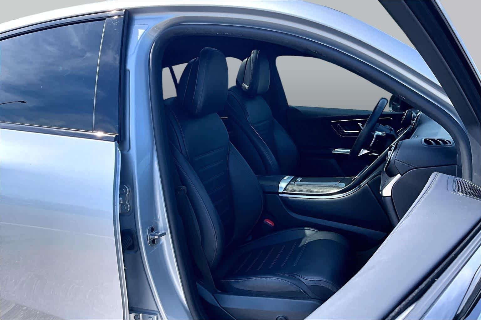 Used 2024 Cirrus Silver Metallic Mercedes-Benz GLC 300 image 9