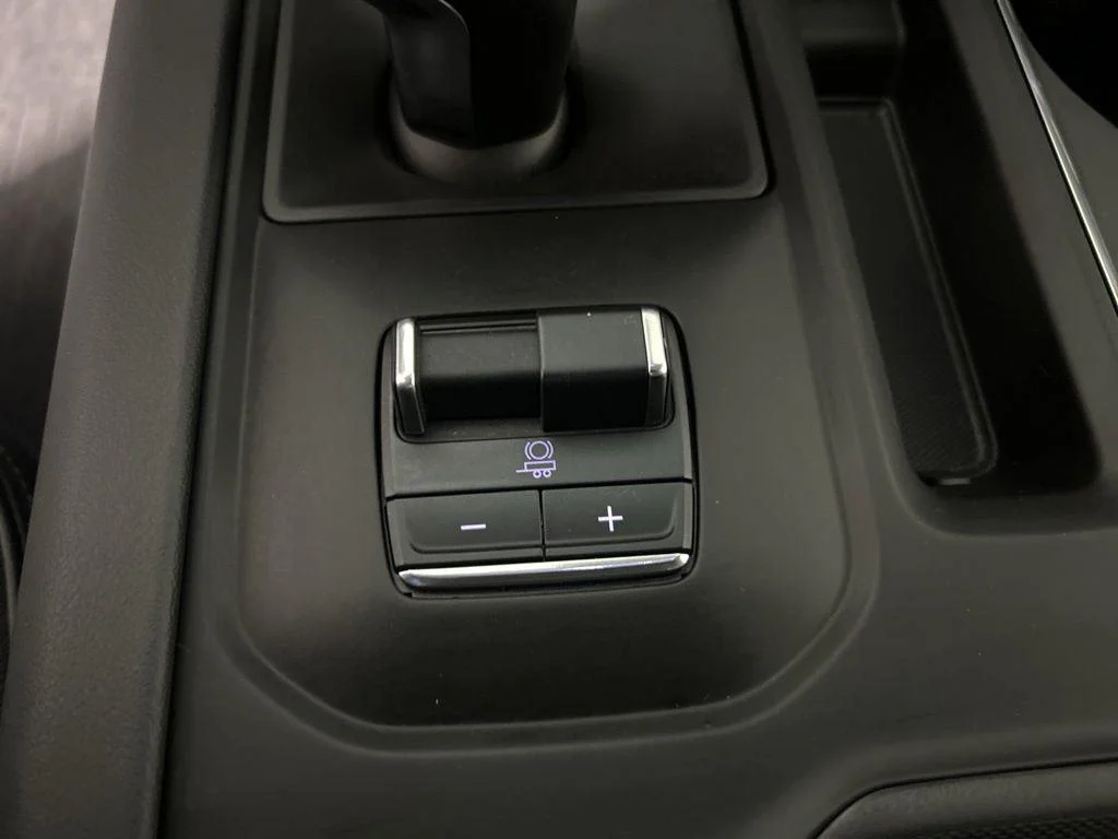 Used 2023 Titanium GMC Denali image 36