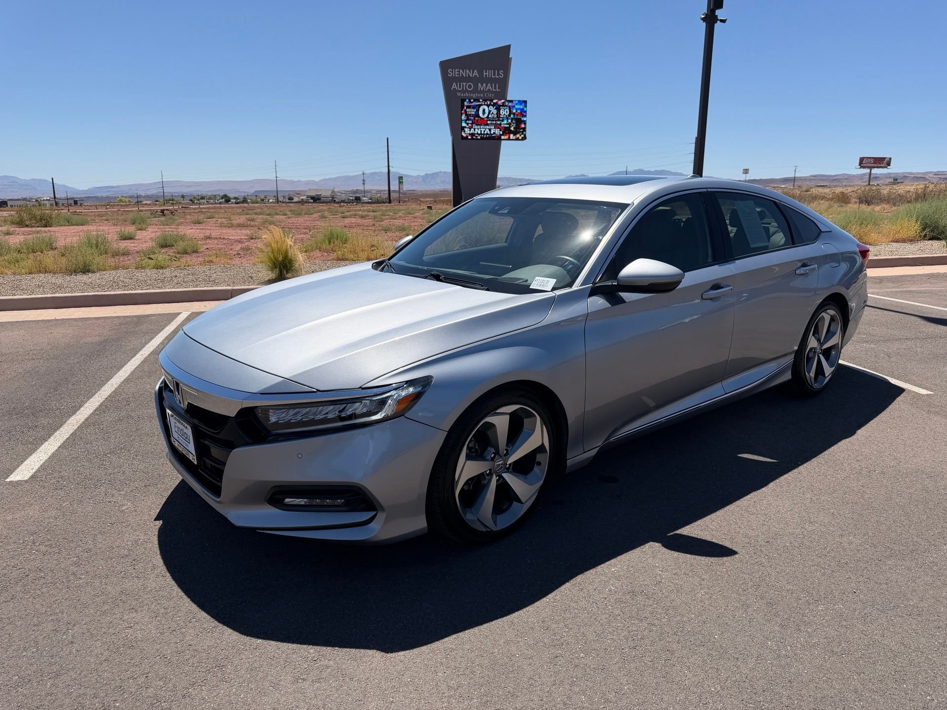 Used 2018 Silver Honda Touring image 12