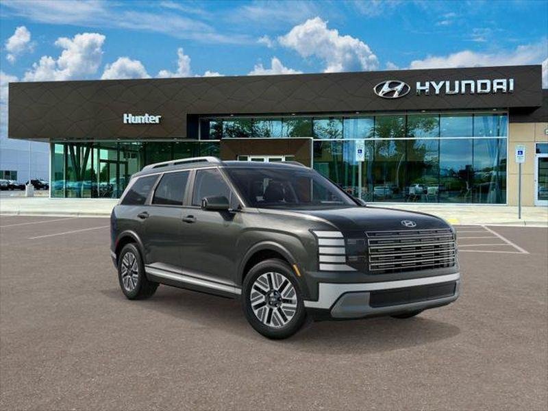 New 2026 Titan Green Hyundai SEL 8P image 2
