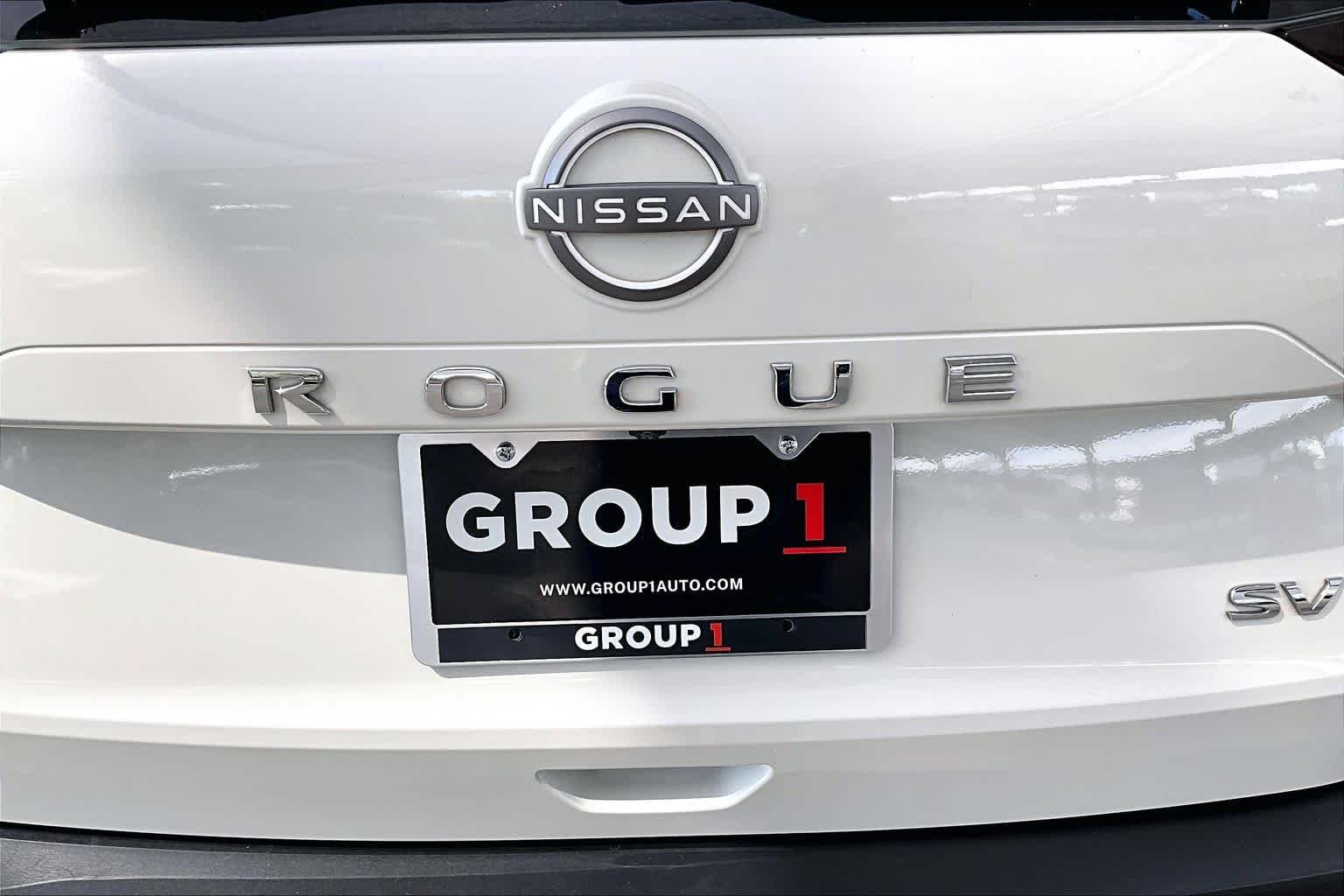 Certified Used 2023 Pearl White Tricoat Nissan SV image 10