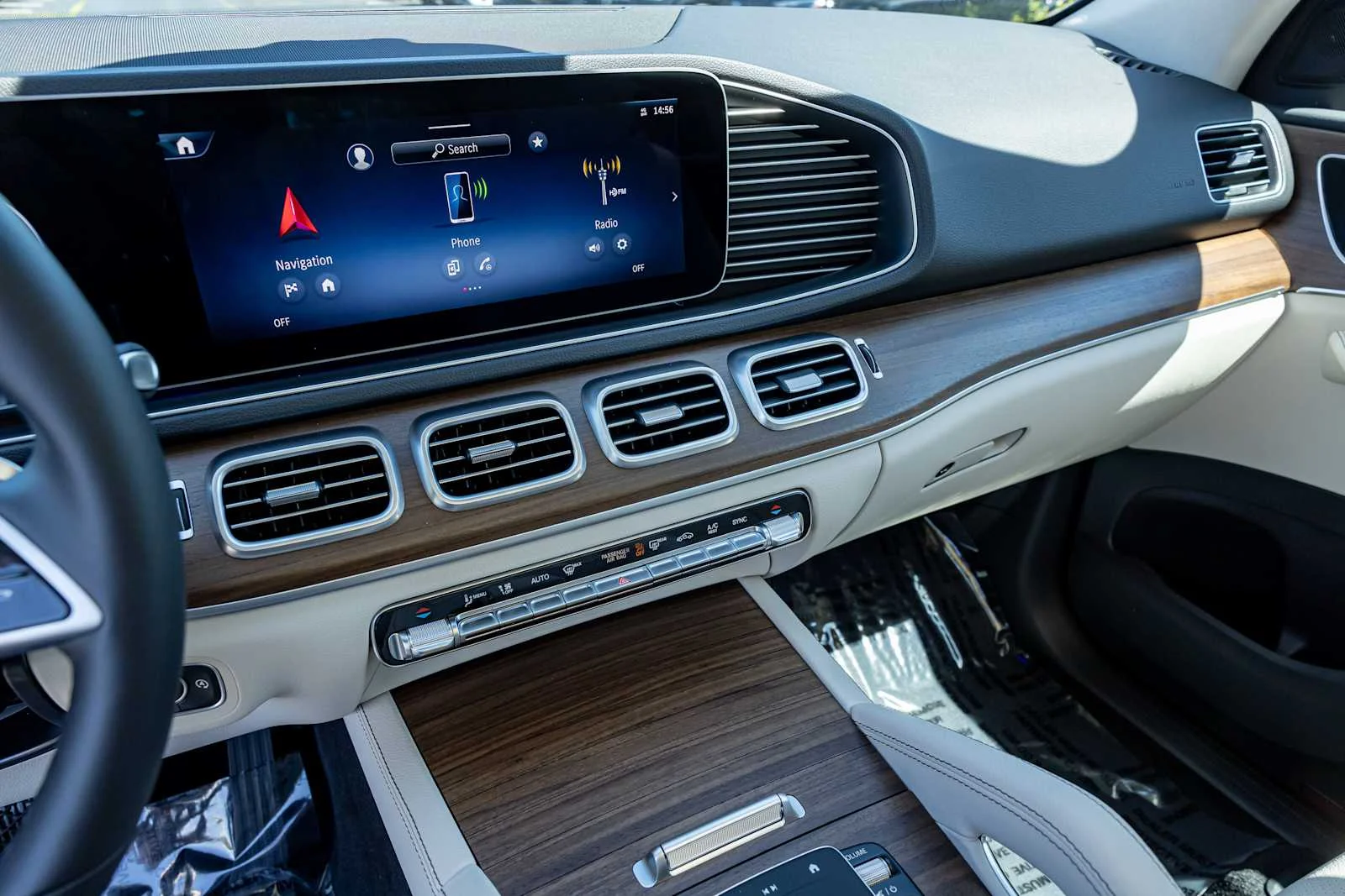 New 2026 Polar White Mercedes-Benz GLE 350 image 16