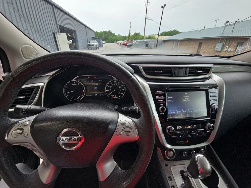 Used 2016 Brown Nissan Platinum image 14