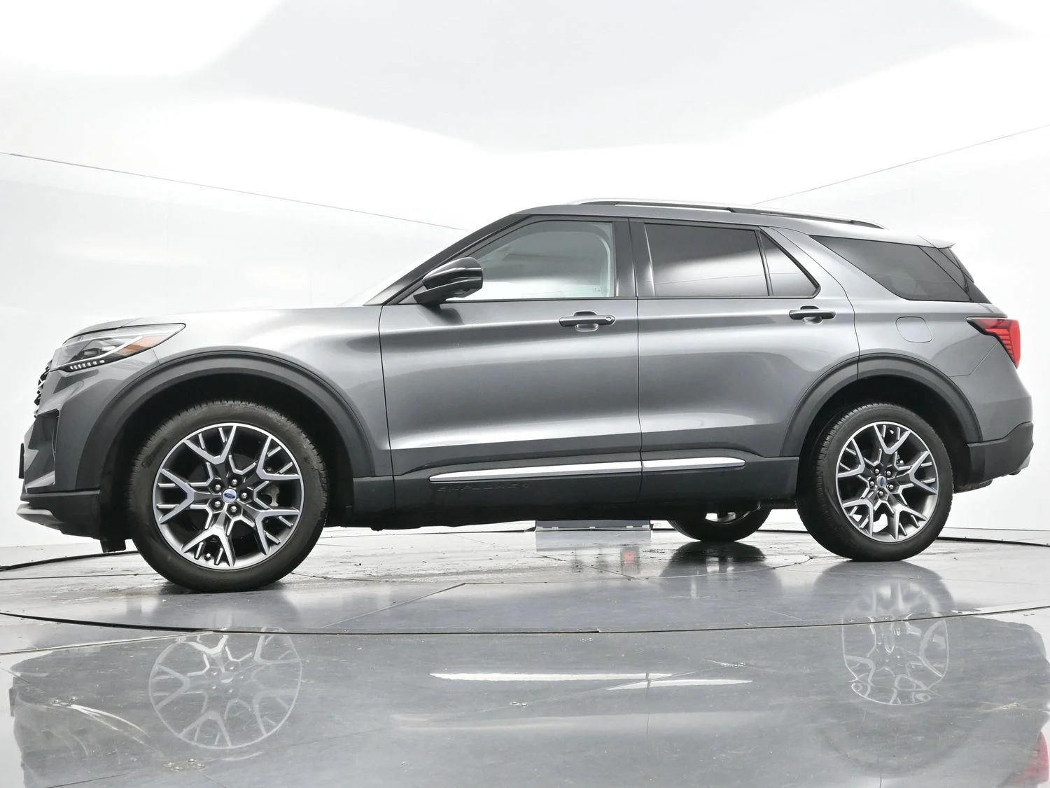 Used 2025 Carbonized Gray Ford Platinum image 48