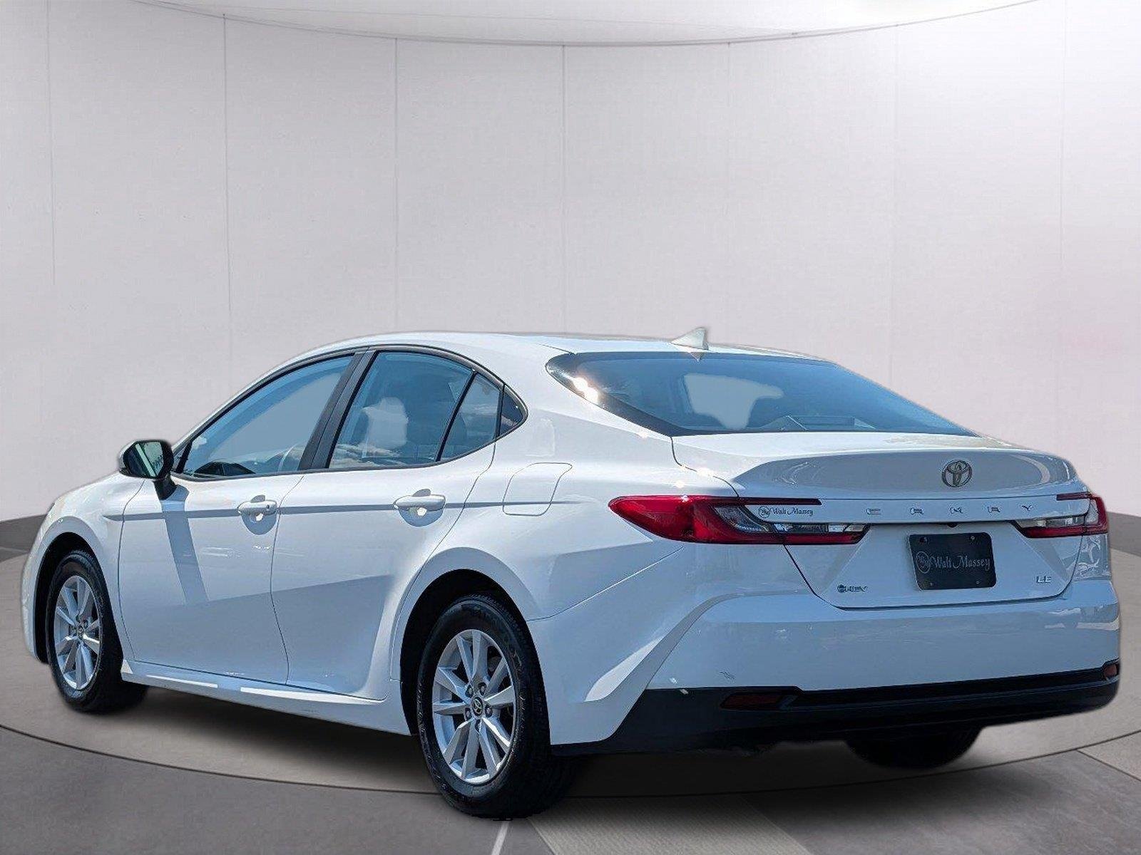 Used 2025 Ice Cap Toyota LE image 3