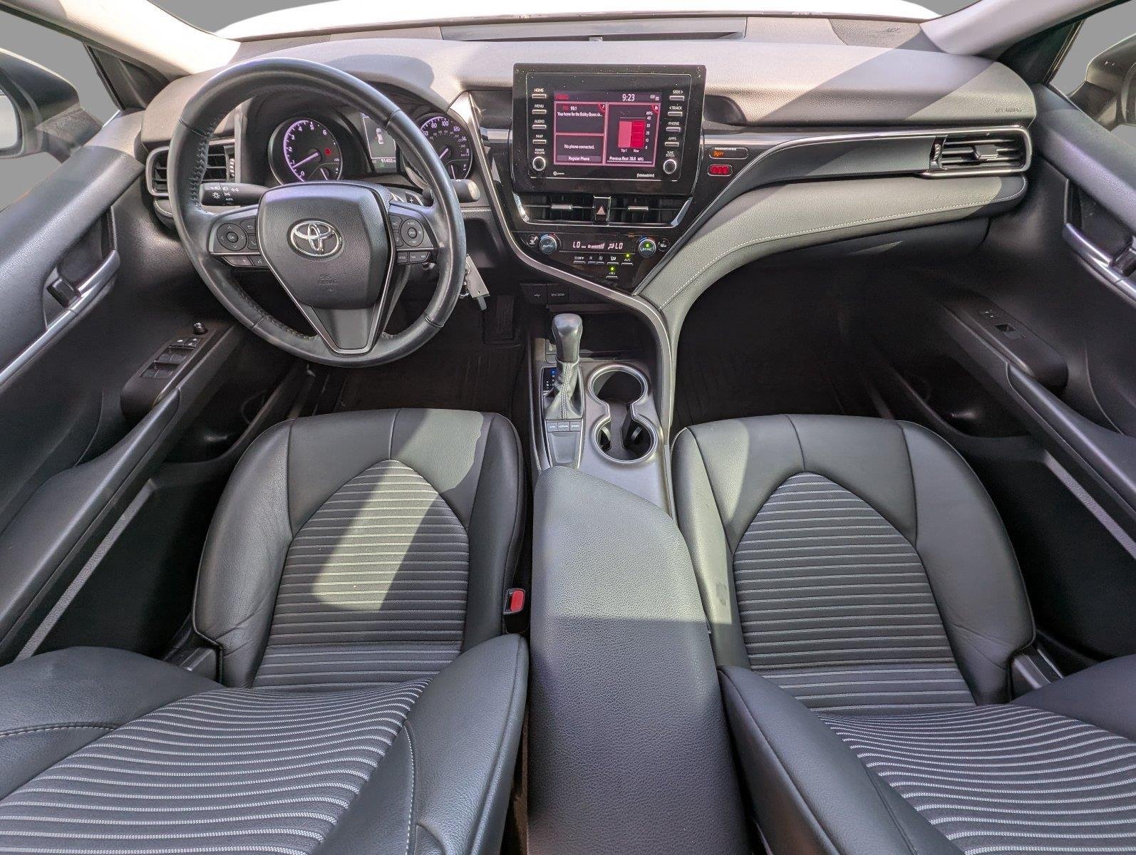Used 2023 Ice Cap Toyota SE image 33