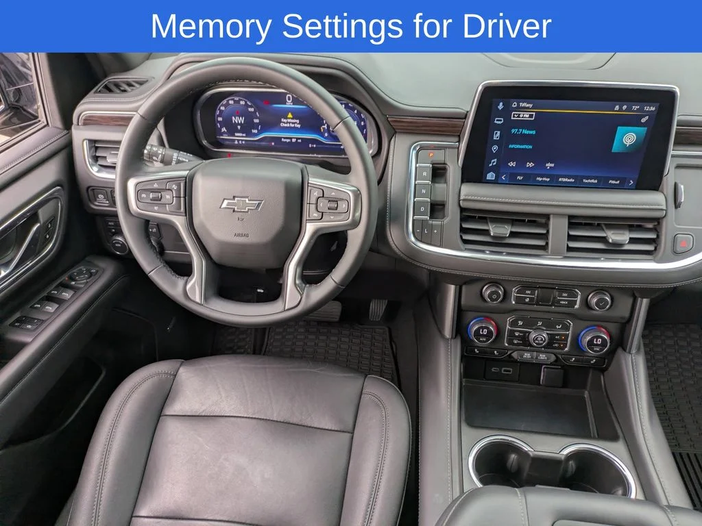 Used 2023 Gray Chevrolet Z71 image 17